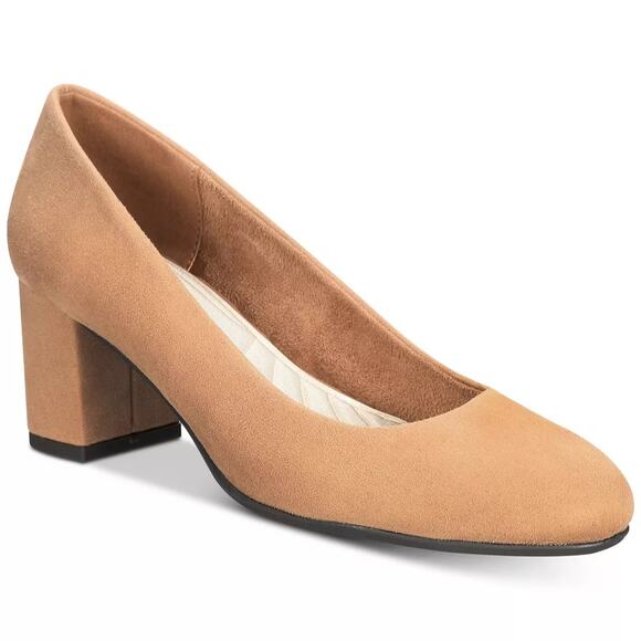 Easy Street Women Proper Classic Pump Heels US 8W WIDE Sand Super Suede - Picture 1 of 7